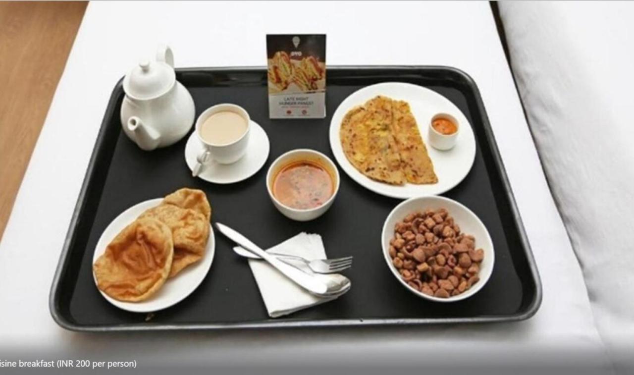 Hotel Iconic Near Delhi Igi International Airport Nova Deli Exterior foto