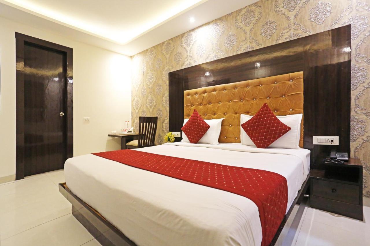 Hotel Iconic Near Delhi Igi International Airport Nova Deli Exterior foto