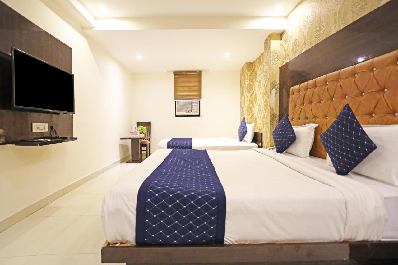 Hotel Iconic Near Delhi Igi International Airport Nova Deli Exterior foto