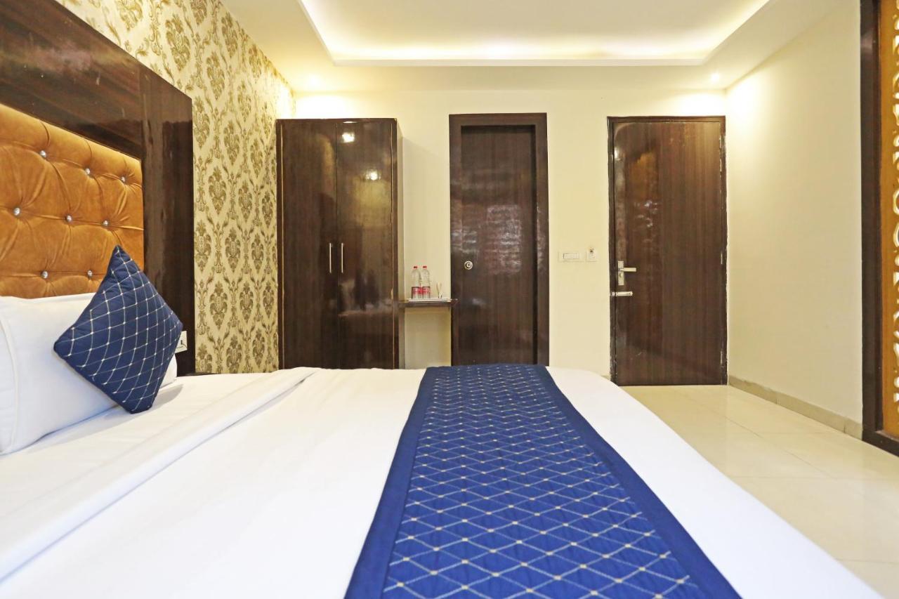 Hotel Iconic Near Delhi Igi International Airport Nova Deli Exterior foto