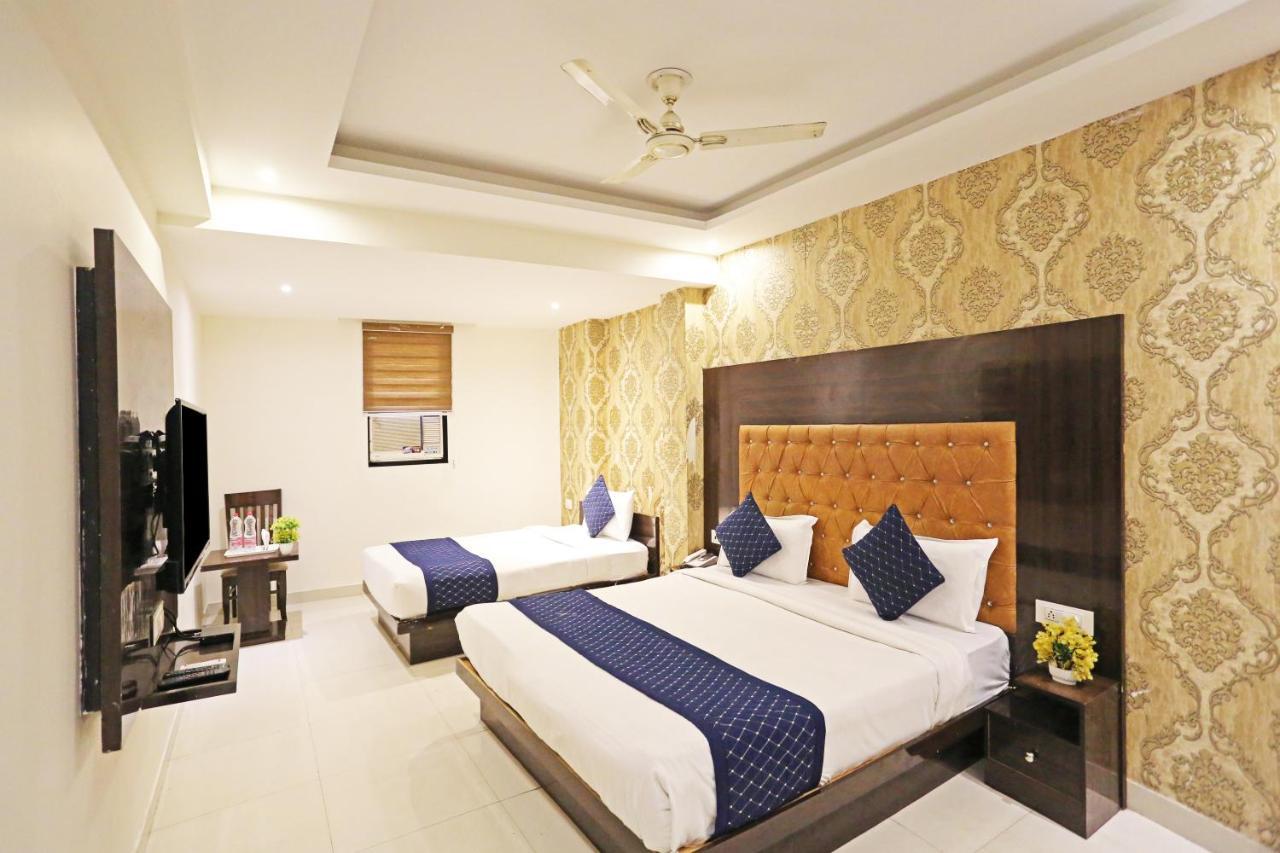 Hotel Iconic Near Delhi Igi International Airport Nova Deli Exterior foto